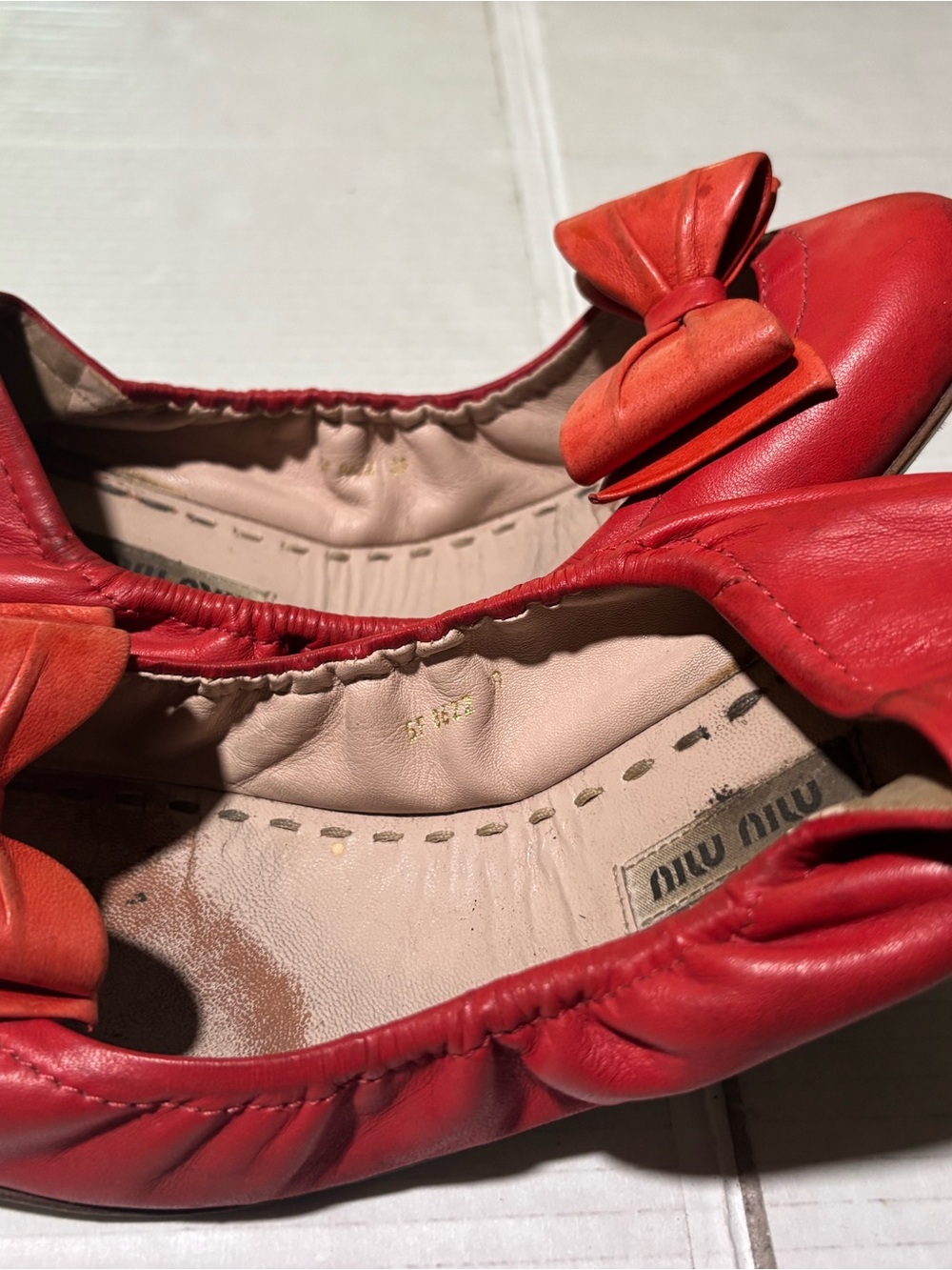 Miu Miu Coral Red Bow Leather Ballet Flat - Picture 10 of 16